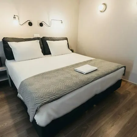 Bed In 3*