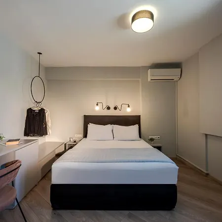 Hotel Bed In Athènes